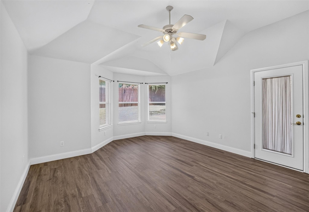 2921 Silvercrest Lane - Photo 16