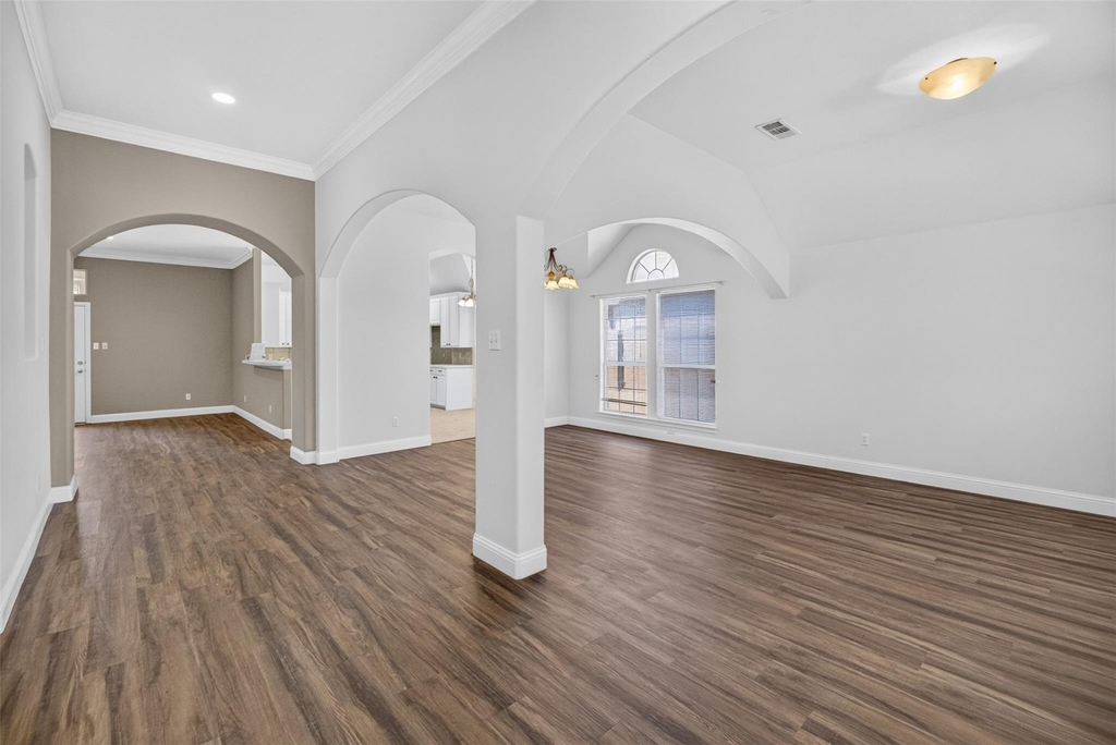 2921 Silvercrest Lane - Photo 6