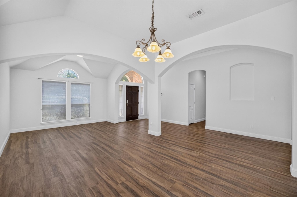2921 Silvercrest Lane - Photo 5