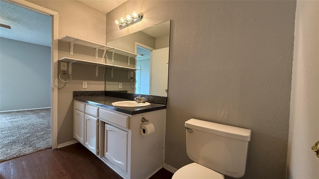 7808 Ashe Court - Photo 10
