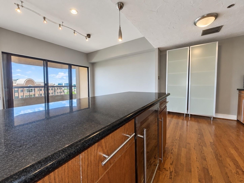 3030 Mckinney Avenue - Photo 14