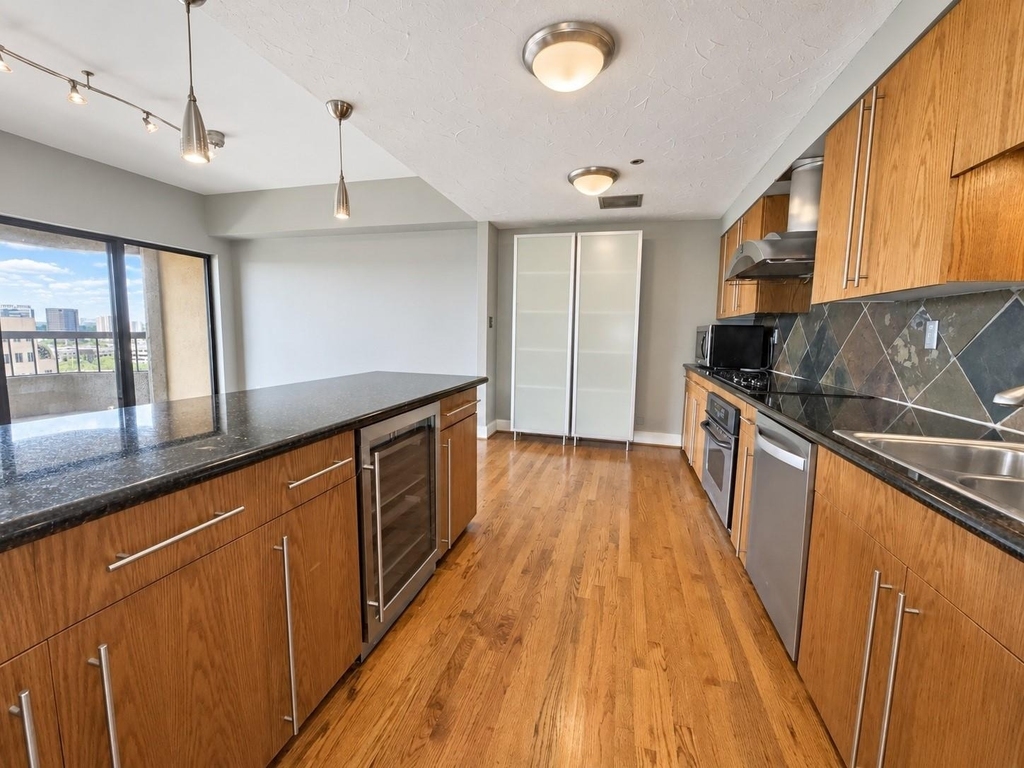3030 Mckinney Avenue - Photo 12