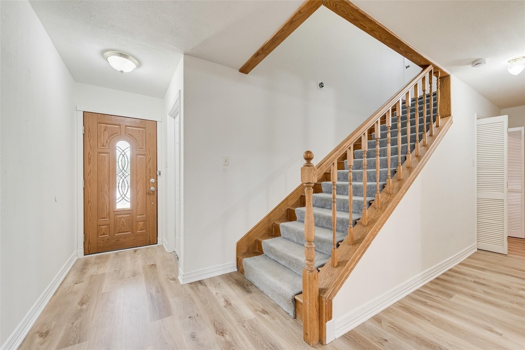 9 Atlanta Court - Photo 3