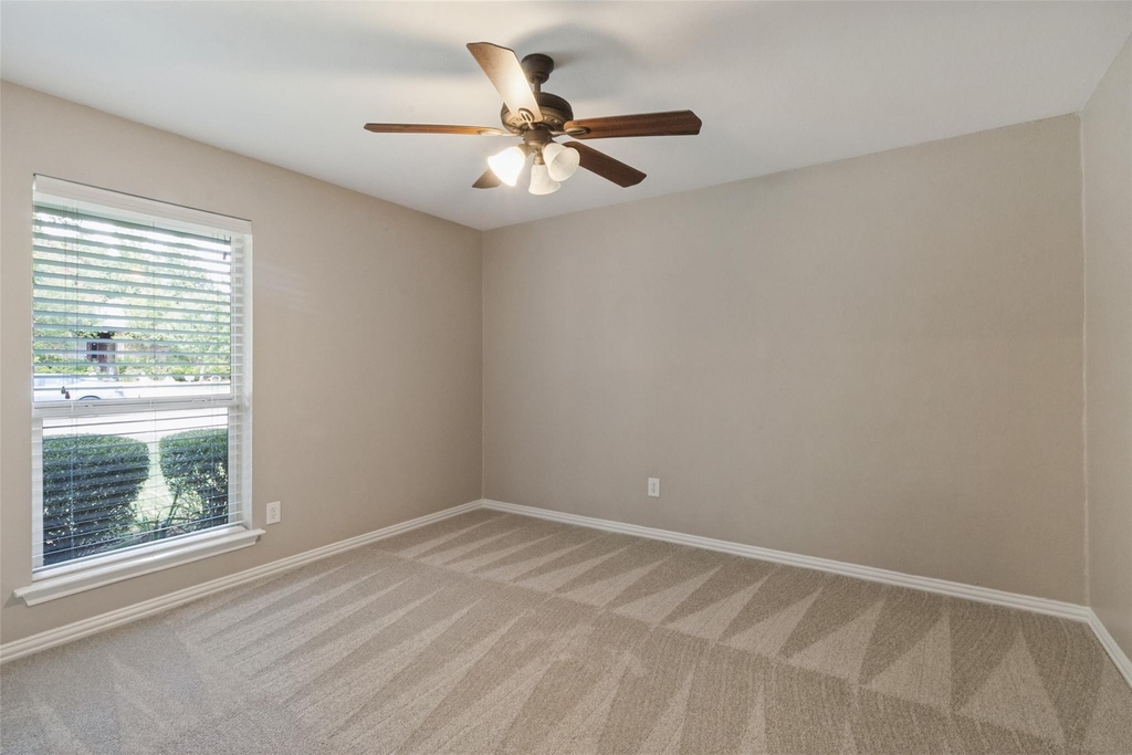 6024 Gentle Knoll Lane - Photo 7