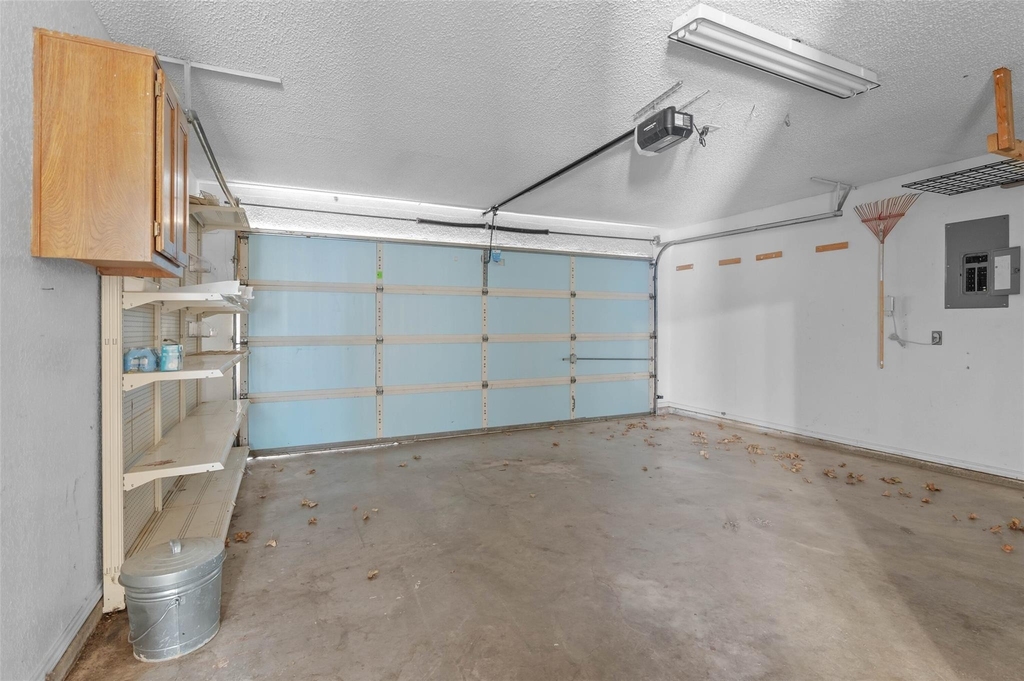 2812 Terry Court - Photo 28