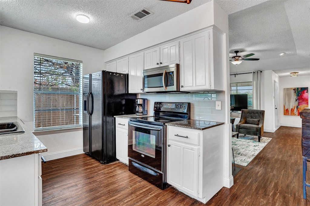9831 Windy Ridge Road - Photo 18