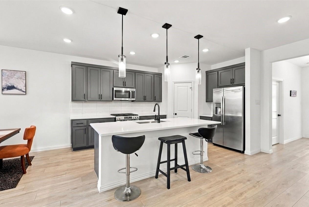 1308 Parkdale Street - Photo 6