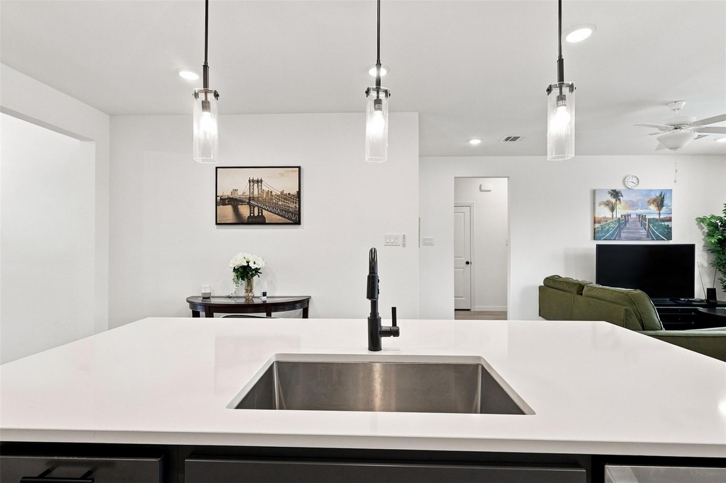 1308 Parkdale Street - Photo 8