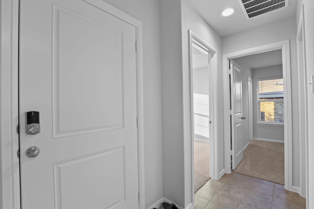 5801 Bull Creek Lane - Photo 4