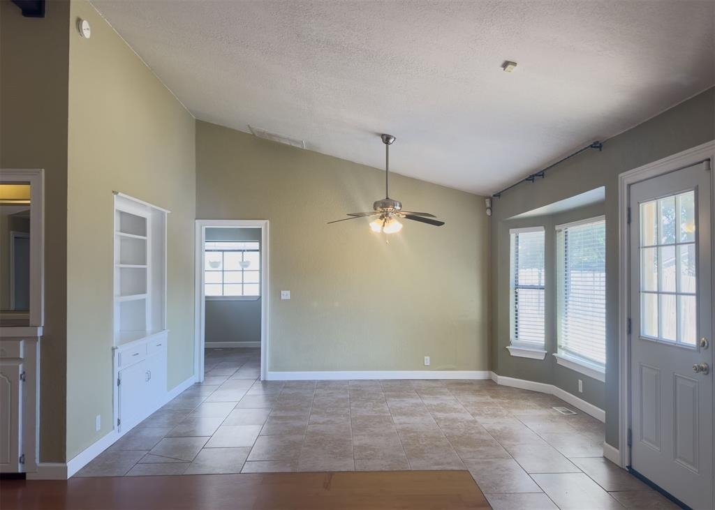 812 Countrywood Lane - Photo 6