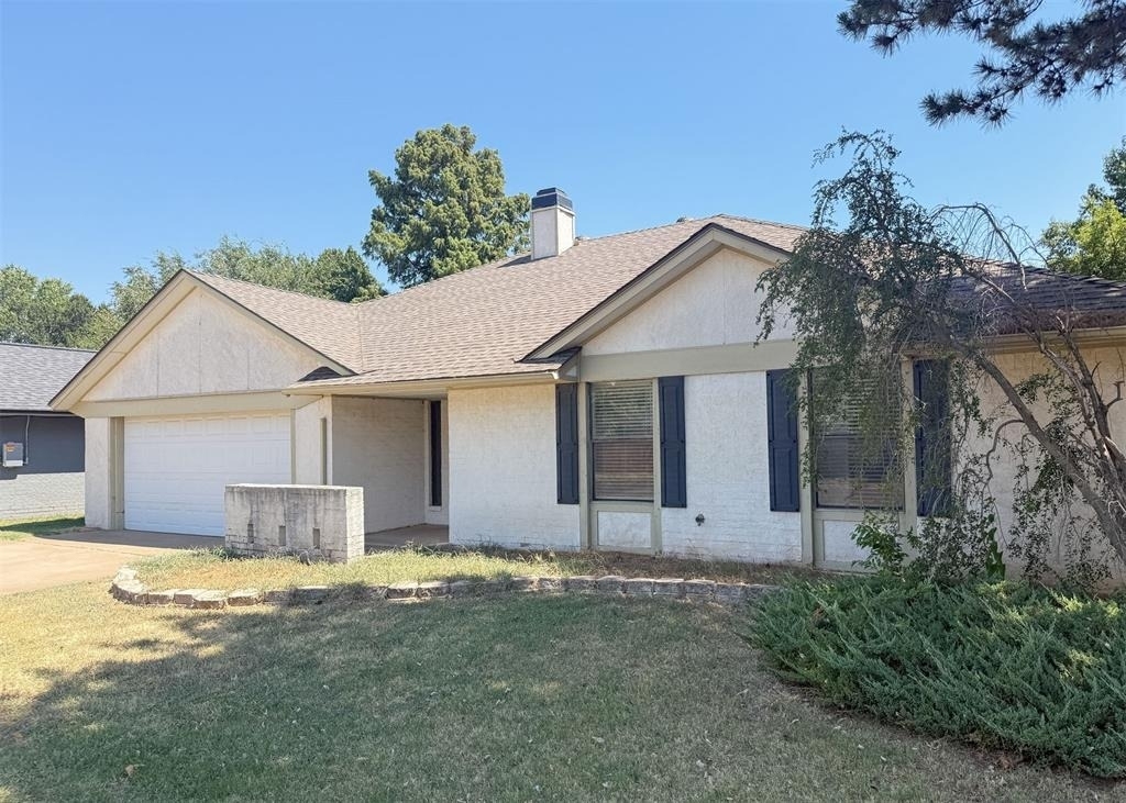 812 Countrywood Lane - Photo 1