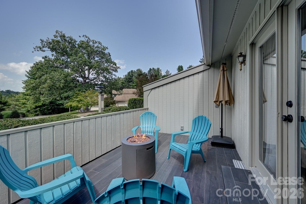 108 Cloverleaf Lane - Photo 3
