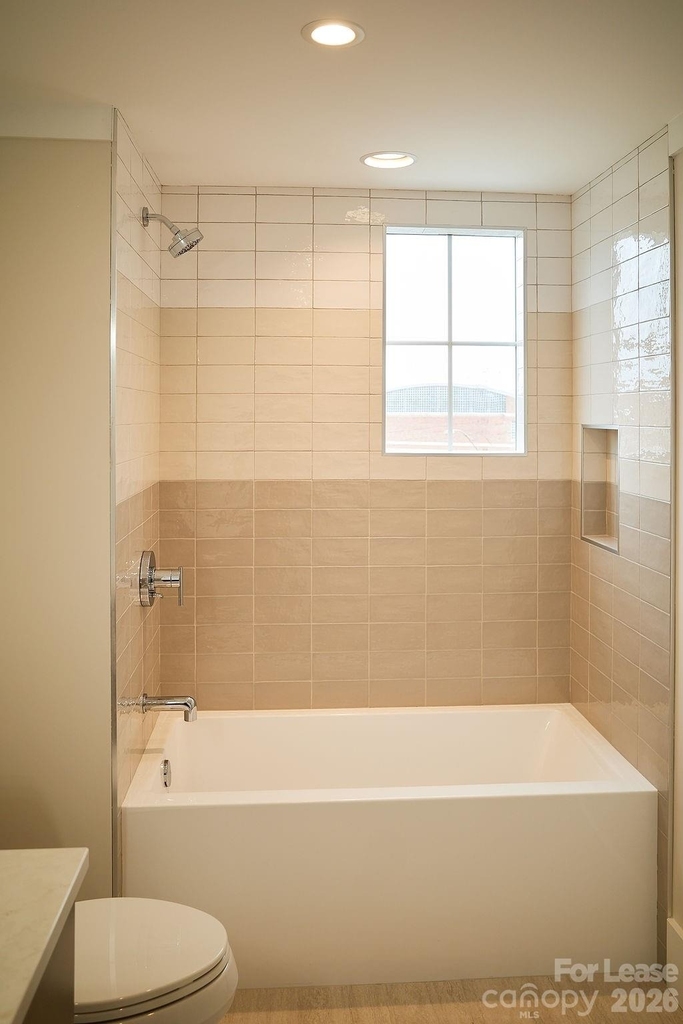 1300 E 10th Street - Photo 15