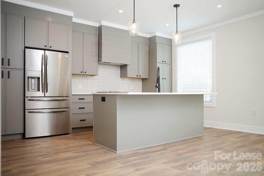 1300 E 10th Street - Photo 4