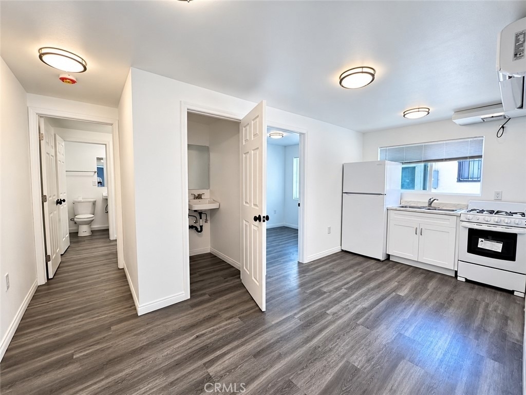 925 N Washington - Photo 0