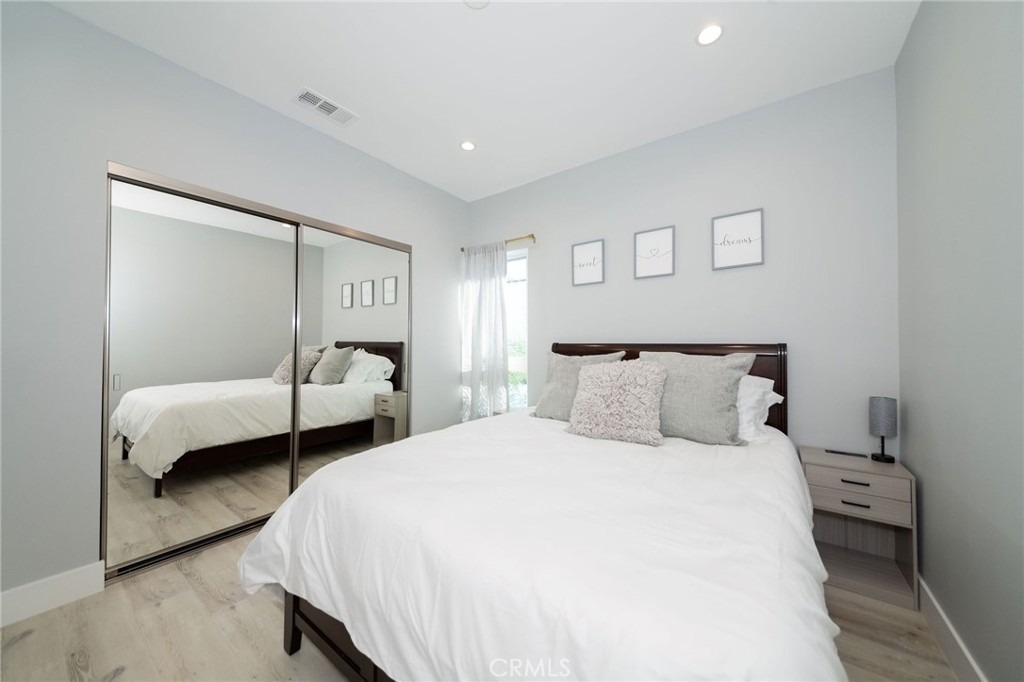 5849 Shirley - Photo 9