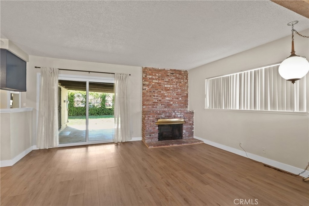 10925 Newcomb Avenue - Photo 4