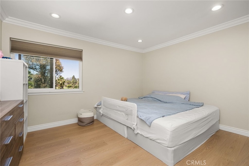 642 Colonial - Photo 46
