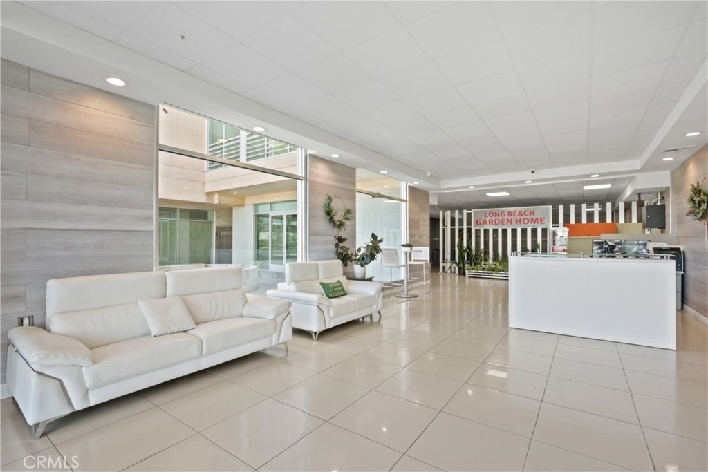 1598 Long Beach Boulevard - Photo 9