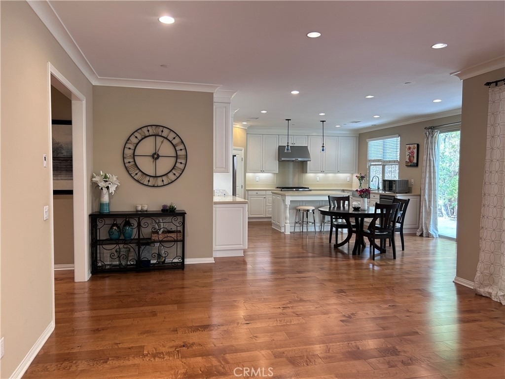 63 Elmdale - Photo 1