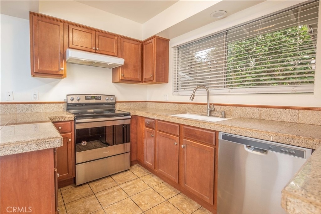 329 Orizaba Avenue - Photo 13