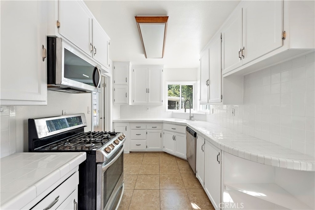 5722 Faculty Avenue - Photo 16