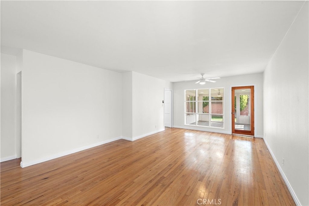 5722 Faculty Avenue - Photo 5