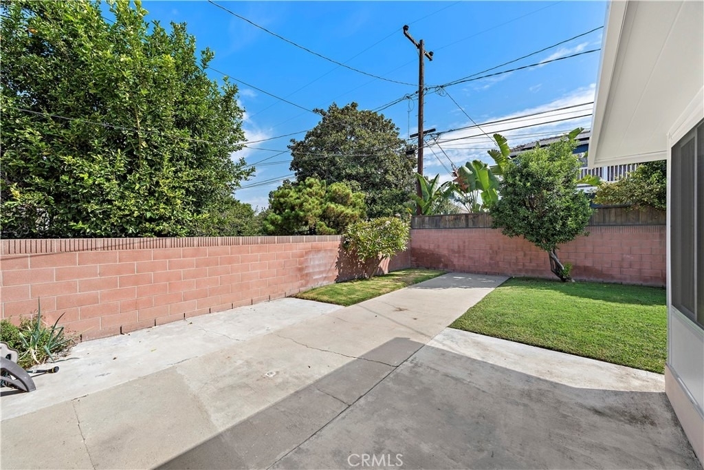 5722 Faculty Avenue - Photo 23
