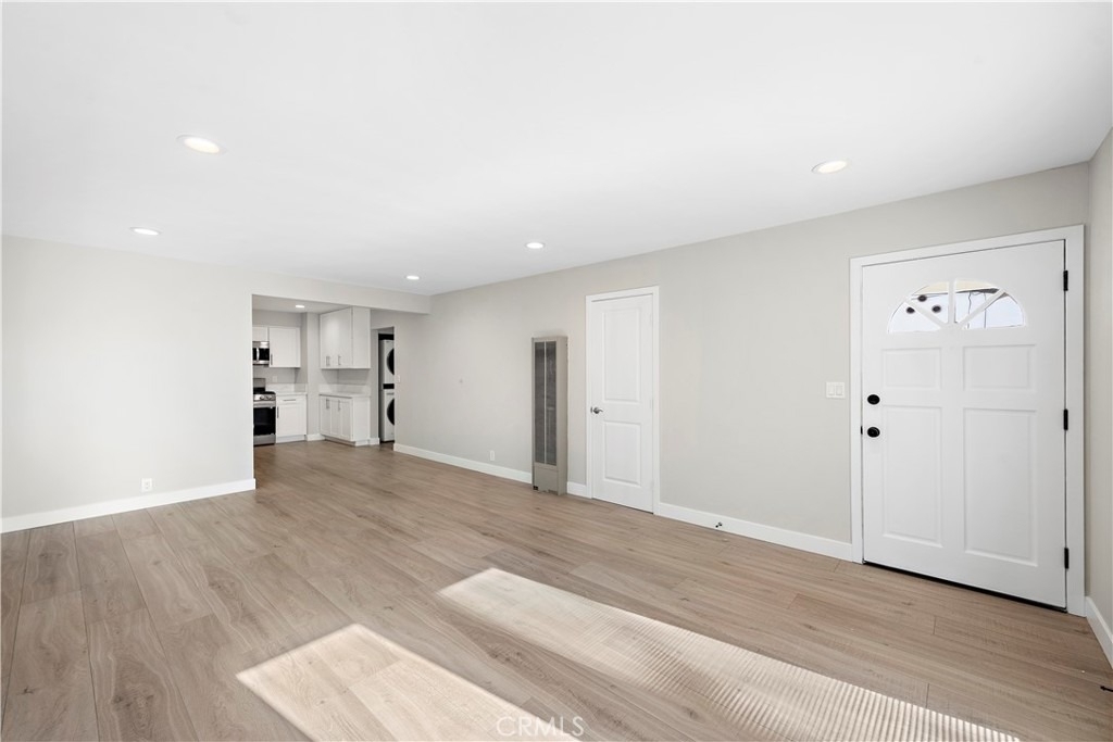 432 N Coast - Photo 1
