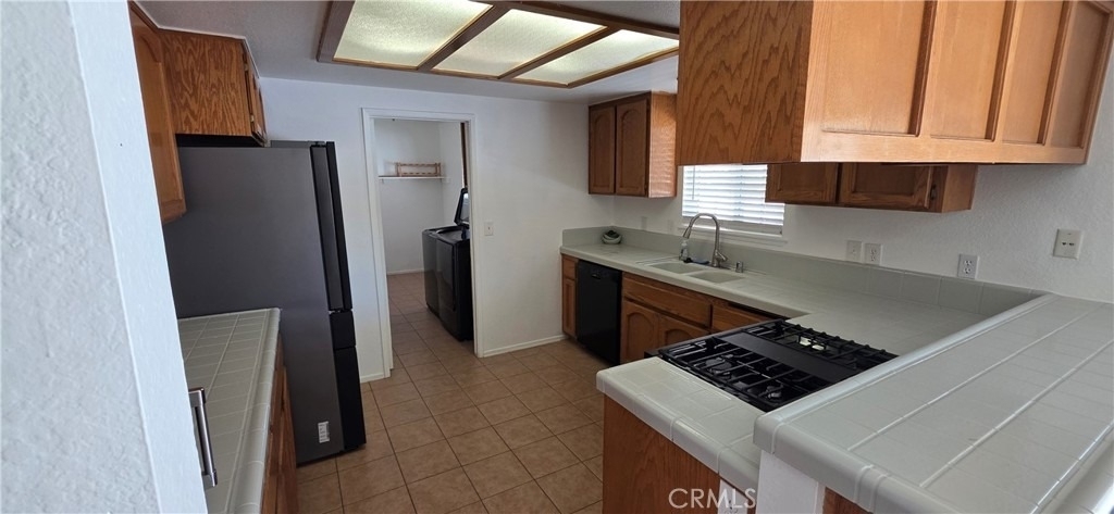 18375 Westlawn - Photo 3