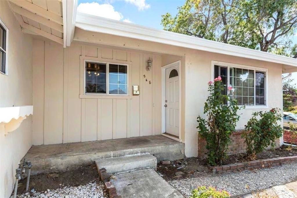 455 Maple Avenue - Photo 2