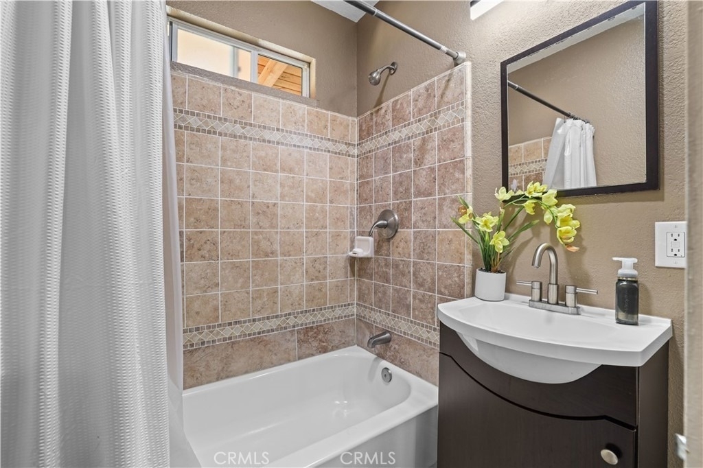 4106 Goodman Street - Photo 15
