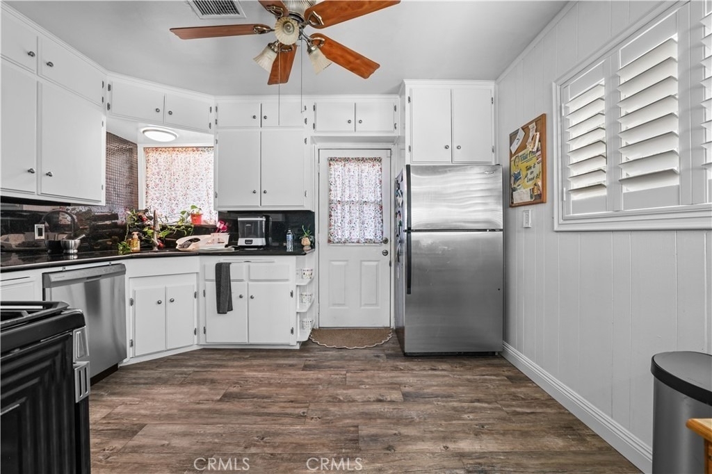 4106 Goodman Street - Photo 6