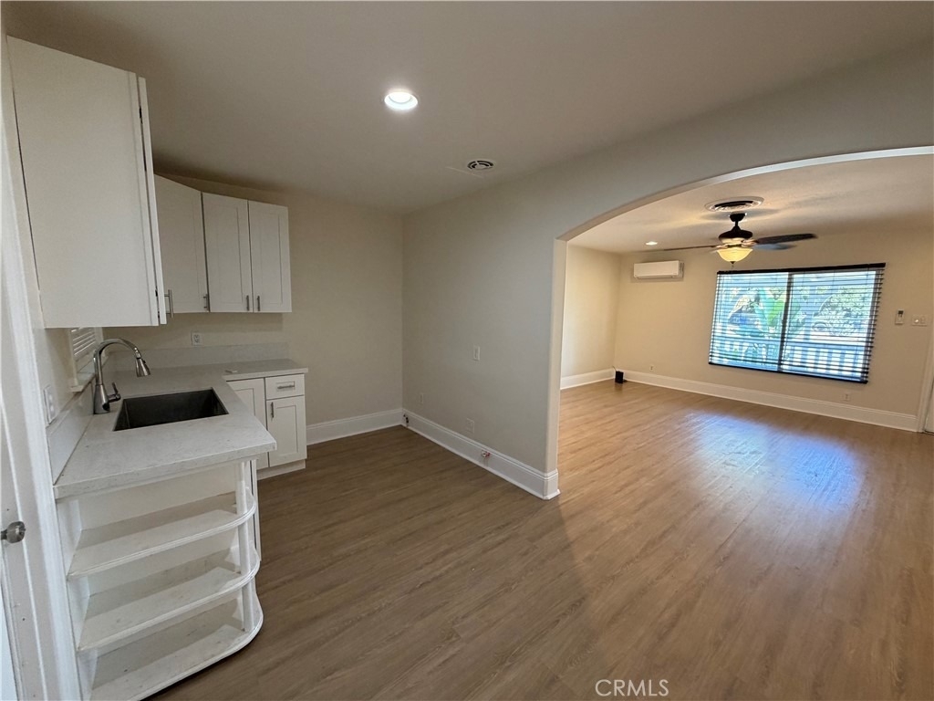 9384 Fontana Ave - Photo 4
