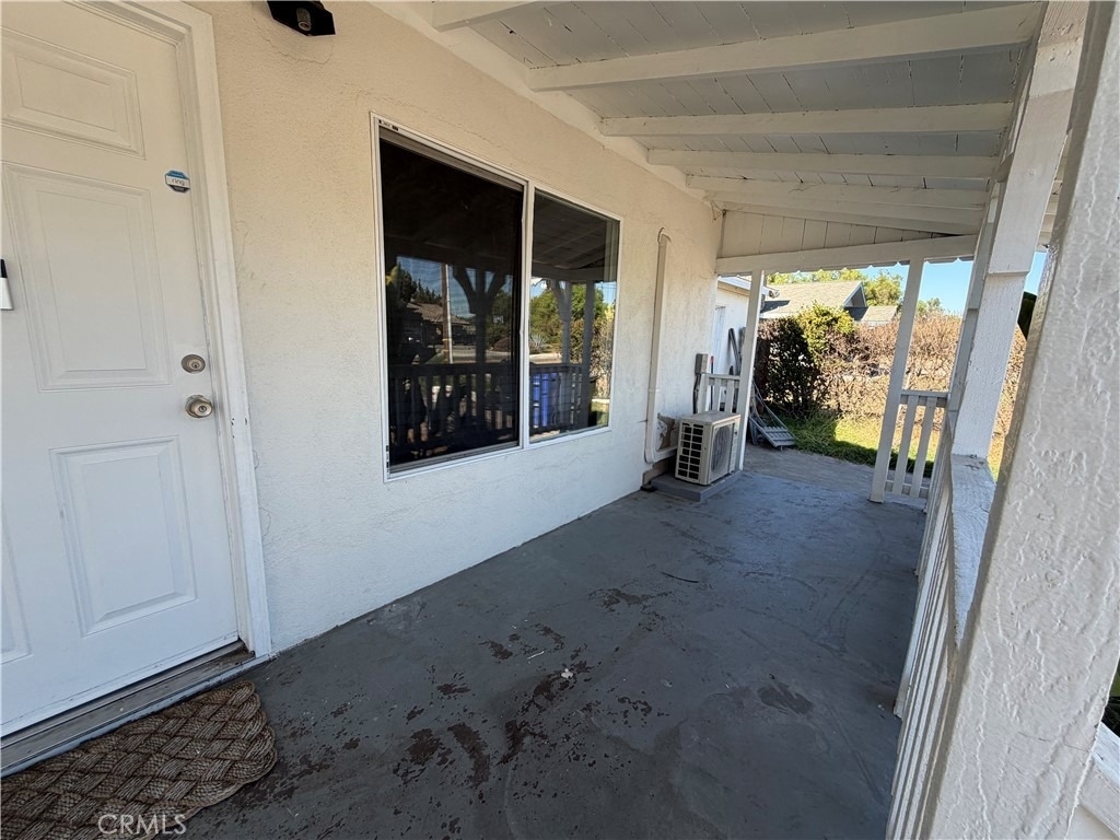 9384 Fontana Ave - Photo 1