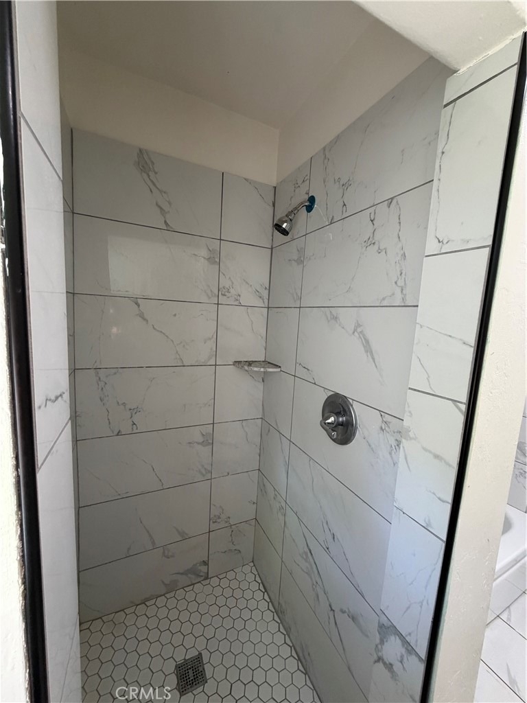9384 Fontana Ave - Photo 7