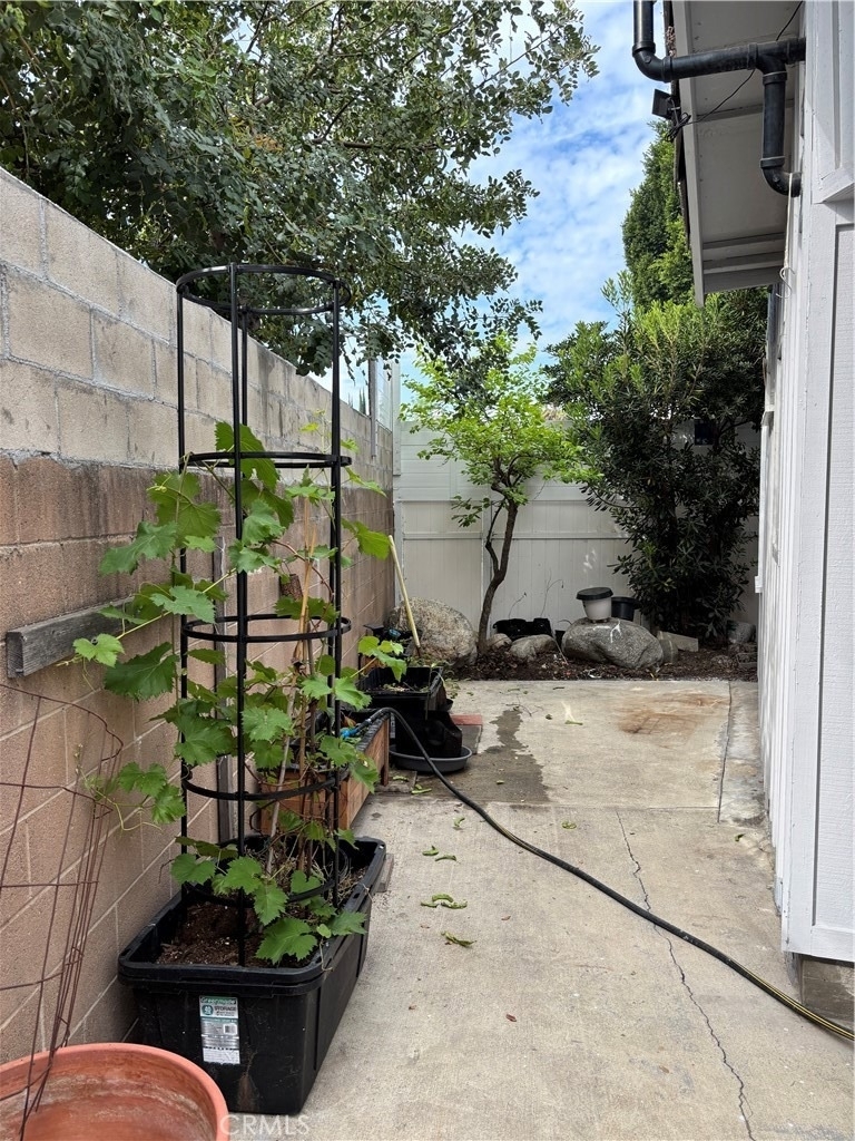 130 E Sycamore - Photo 21
