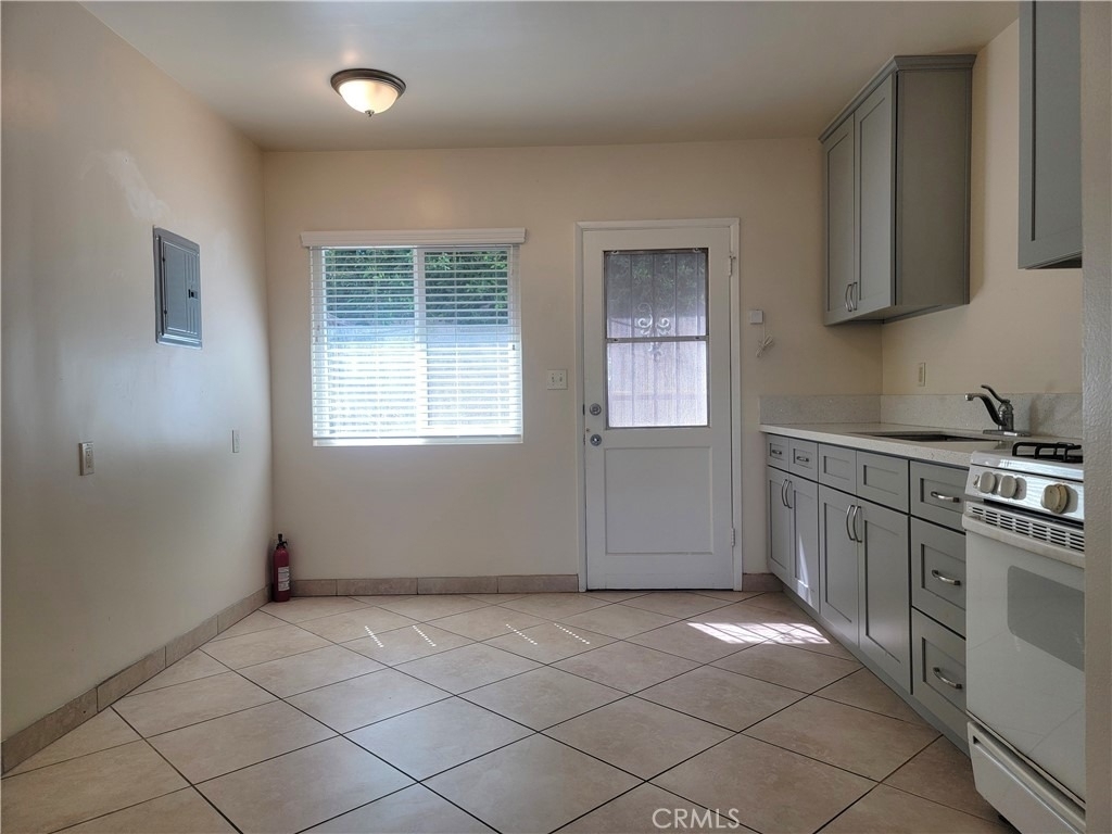 1116 W Duarte - Photo 6