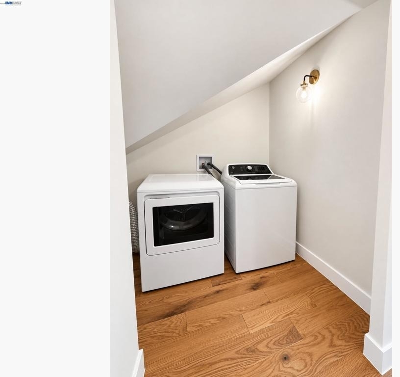427 Locust St - Photo 1