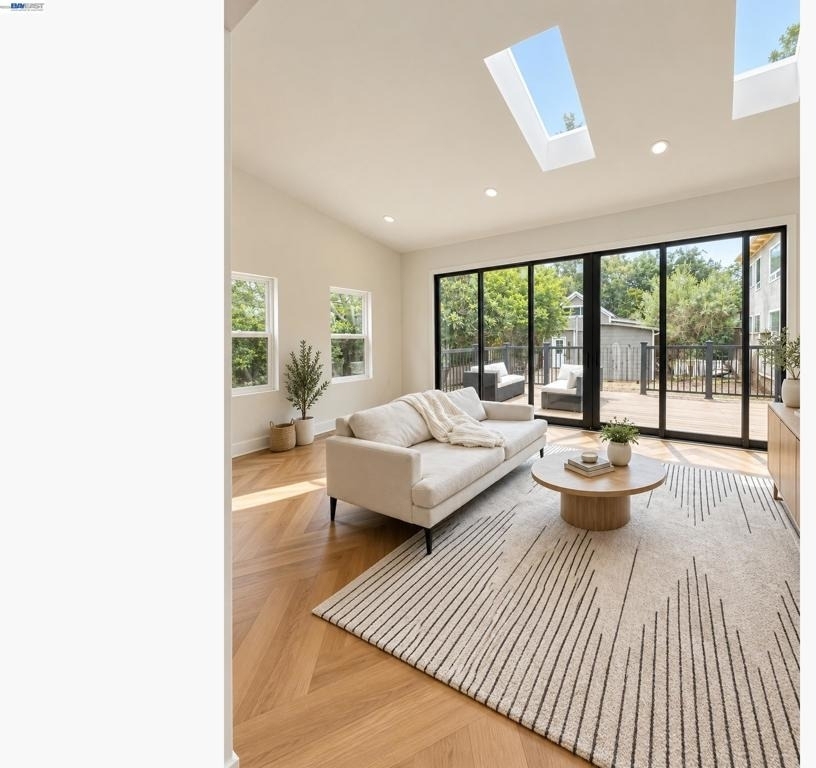 427 Locust St - Photo 3