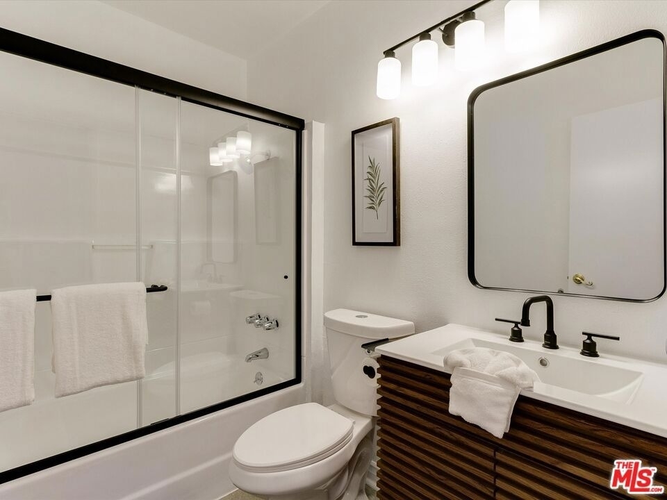 17100 Barneston Street - Photo 19