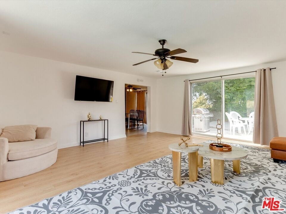 17100 Barneston Street - Photo 6