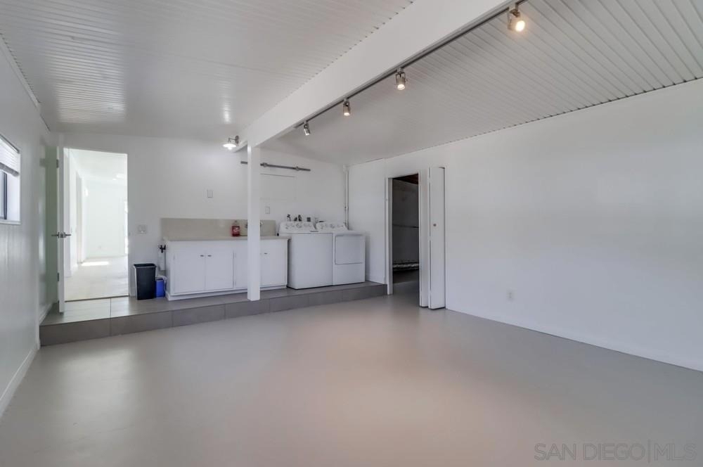 3516 Carleton Street - Photo 38