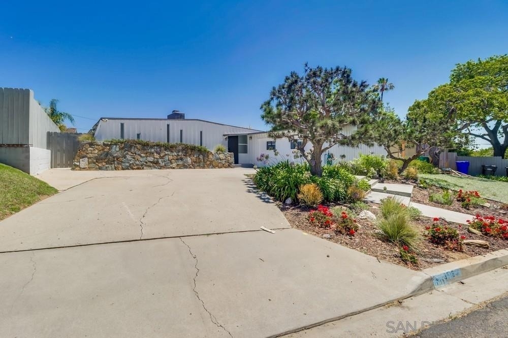 3516 Carleton Street - Photo 1