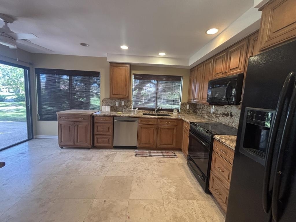 59 Tennis Club Drive - Photo 2