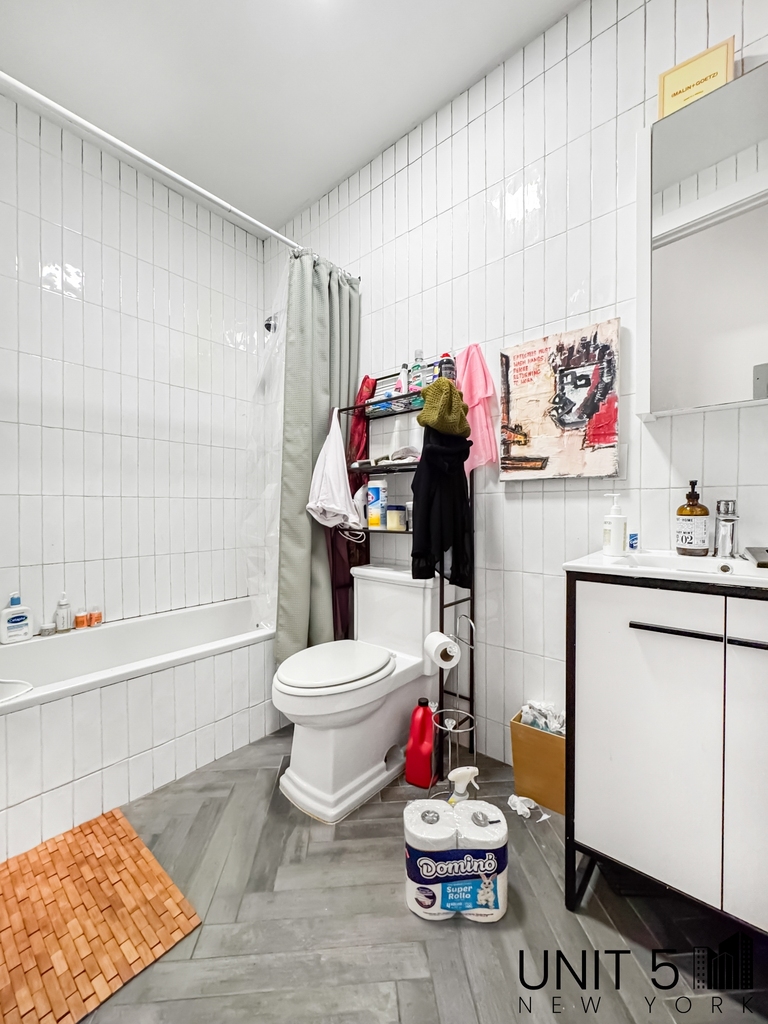 483 Evergreen Avenue - Photo 9