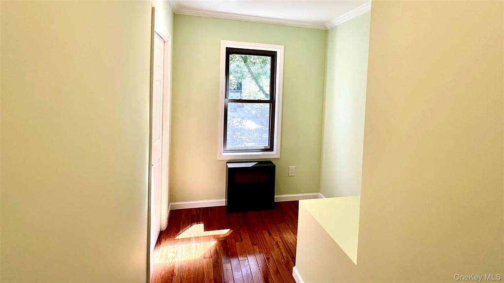 9911 Ascan Avenue - Photo 9