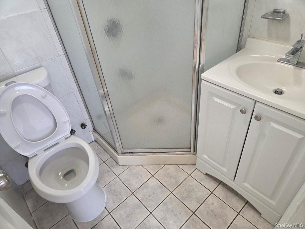 31-03 Linden Place - Photo 3