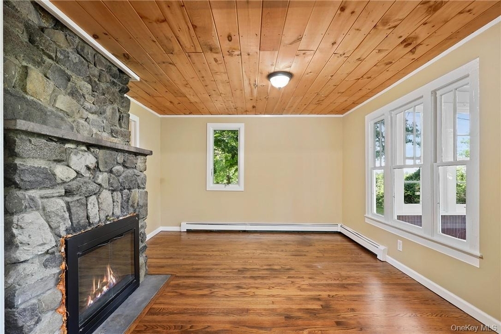 60 Watch Hill Road - Photo 3