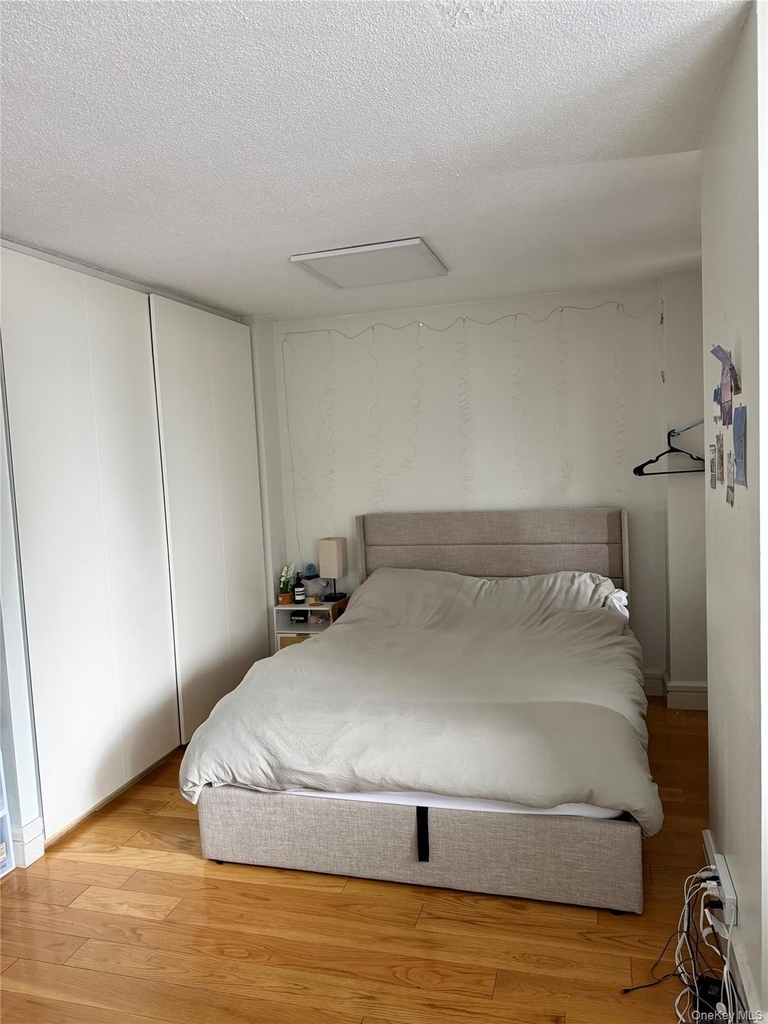 13835 Elder Avenue - Photo 3